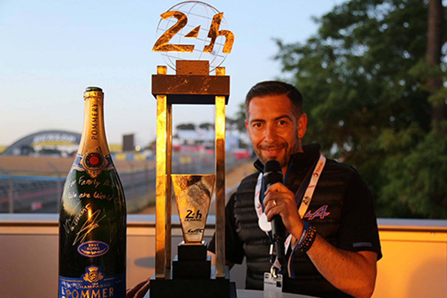 Événement corporate — prise de parole sur scène